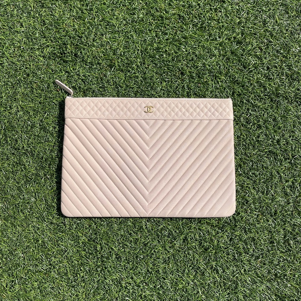 Chanel O Case Chevron Caviar Large